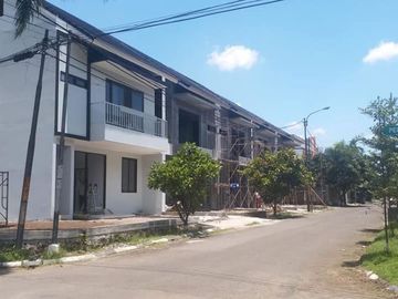Rumah siap huni dalam komplek di antapani dekat arcamanik