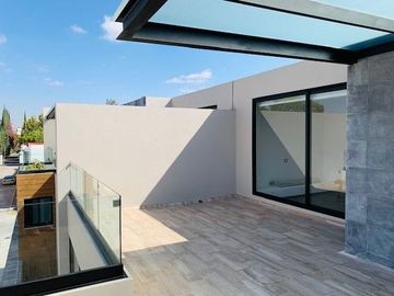 CASA EN VENTA CAMINO REAL A CHOLULA SANTA GEMA PUEBLA