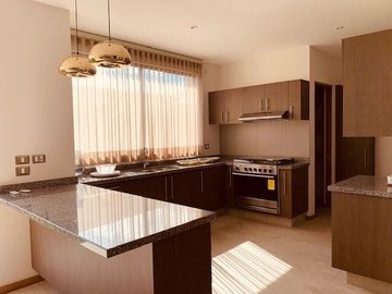 CASA EN VENTA CAMINO REAL A CHOLULA SANTA GEMA PUEBLA
