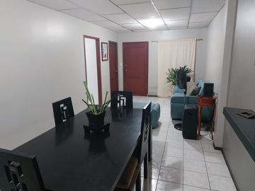 Casa de venta en la Urbanización La Joya, primeras Etapas, 3 dormitorios.
