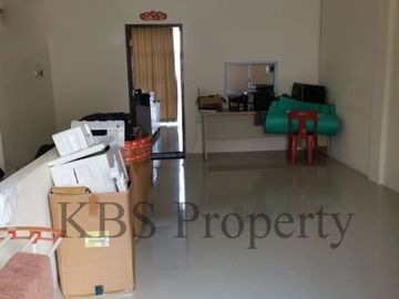 Disewa Ruko 3 Lt KBC (Batam Centre) Type 250/76.50 - Batam