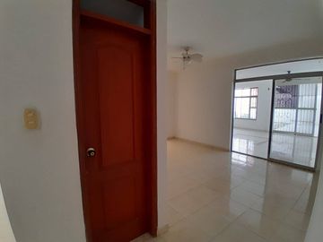 CASA EN VENTA BARRIO LA CASTELLANA|1073