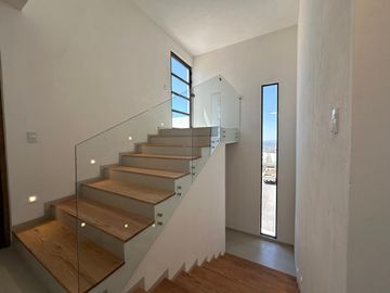 CASA EN VENTA EN CERRADA DEL PEDREGAL SLP