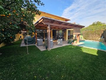 BAJÓ DE PRECIO!!! en condominio en Huechuraba