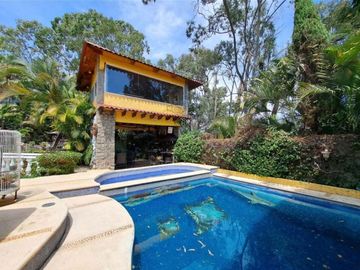 HERMOSA CASA EN SUBIDA A CHALMA, CUERNAVACA MOR