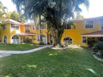 HERMOSA CASA EN SUBIDA A CHALMA, CUERNAVACA MOR