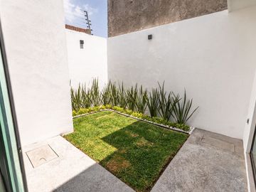 CASA EN PRIVADA CIMERA