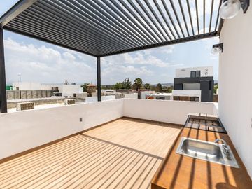 CASA EN PRIVADA CIMERA
