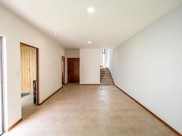 CASA EN PRIVADA CIMERA