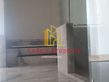 Hunian 3 lt dalam komplek dengan lingkungan asri nan sejuk di cinere