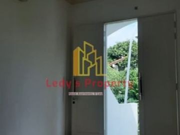 Hunian 3 lt dalam komplek dengan lingkungan asri nan sejuk di cinere
