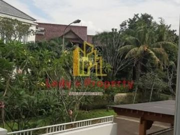 Hunian 3 lt dalam komplek dengan lingkungan asri nan sejuk di cinere