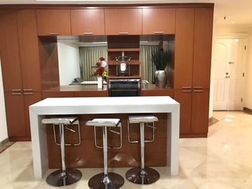 Apartemen kusuma chandra,semi furnished,full renov