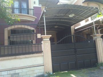 Rumah disewakan Prapen Indah Tenggilis Surabaya
