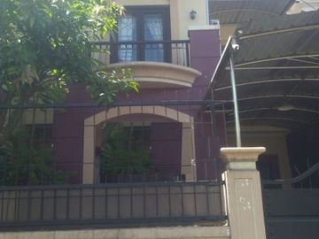 Rumah disewakan Prapen Indah Tenggilis Surabaya