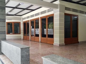 Rumah Strategis d pusat Kota Cocok untuk Usaha