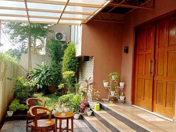 Rumah Cantik di Ampera Kav Polri Jakarta Selatan