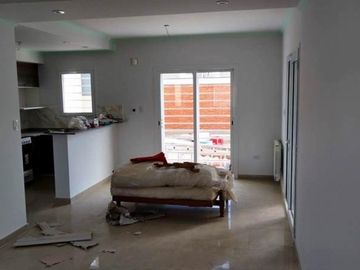 En Venta Dúplex 3 Dormitorios 107 mts2  Bª Huiliches