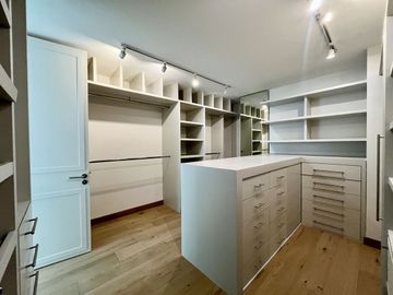 DEPARTAMENTO EN CLUB RESIDENCIAL BOSQUES