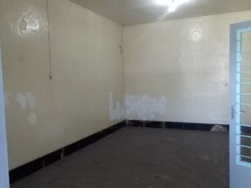 Di jual rumah jalan tambak sari, surabaya