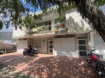 casa en venta en tequendama. Cod V18039