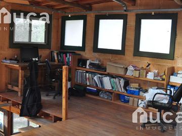 VENTA | CASA de HERMOSO DISEÑO gran Jardin y Pileta | La Bota
