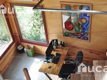 VENTA | CASA de HERMOSO DISEÑO gran Jardin y Pileta | La Bota