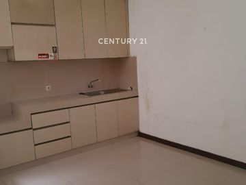 Rumah 6 Kamar 2 Lantai Cocok Utk Kantor Buah Batu Dekat Griya