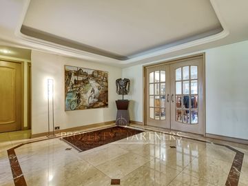 Estupendo departamento duplex, en San Damián.