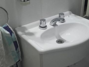 RETASADO SE VENDE EXC PH DE 3 AMB, PATIO, TERRAZA EN FLORIDA A 2 CUADRAS DE PANAMERICANA Y 2 DE AV MITRE