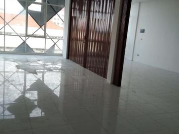 *DISEWAKAN* *Ruko Kutai Square* Ruko 4 Lantai terletak di raya Kutai.