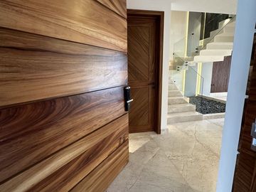 Casa en Venta Lomas de Angelópolis. Lujo y Confort!