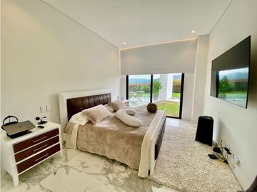 Casa para Renta Amoblada en El Alto de Palmas