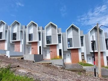 SOLUSI Rumah Murah 2 Lantai Best Seller di Padasuka Cicaheum Cimenyan
