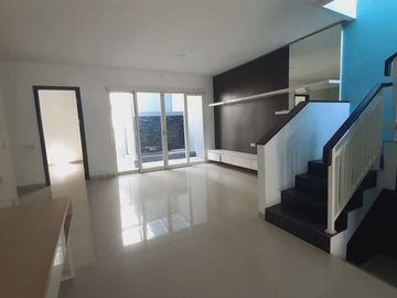Rumah Cocok Untuk Kantor di Kebonsari Elveka Gayungsari