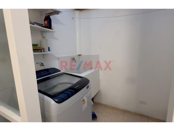 🌿 Exclusivo Departamento Amoblado En Surco | Primer Piso + Terraza Privada + Cochera 🚗
