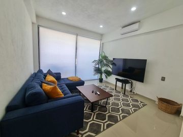 Hermosa y Espaciosa Casa en Privada