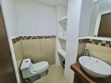Hermosa y Espaciosa Casa en Privada