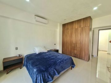 Hermosa y Espaciosa Casa en Privada