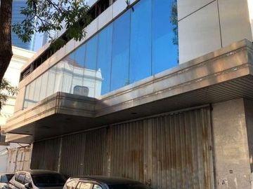 Dijual bangunan tepat di tengah kota *Jalan Tunjungan Surabaya*
