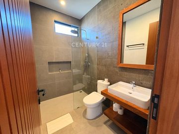 Disewakan Villa Di Bali Kuta Selatan 10653