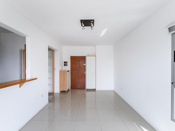 Congreso al 2500 - Belgrano // VENTA: 3 ambientes con cochera