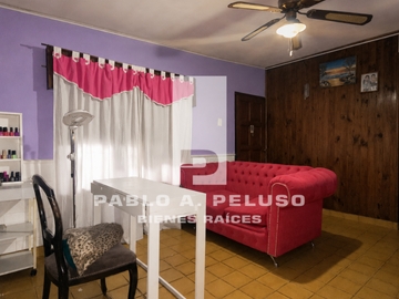 VENTA CASA AL FRENTE Y CASA AL CONTRAFRENTE. MERLO. ZONA OESTE. BUENOS AIRES.