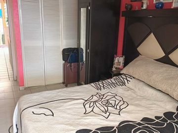 Casa En Venta En Los Reyes Ixtacala De 3 Recámaras, Estudio, 1.5 Baños, Un Auto