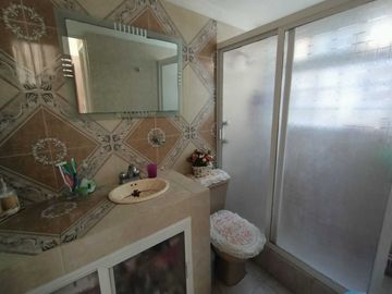 Casa En Venta En Los Reyes Ixtacala De 3 Recámaras, Estudio, 1.5 Baños, Un Auto