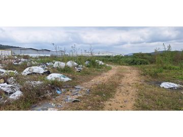 VENDO TERRENO MAS GALPON VIA GUAYAQUIL-NOBOL