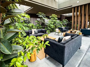 Departamento con 40,000 m2 de areas verdes, con casa club, cine,  canchas deport