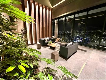 Departamento con 40,000 m2 de areas verdes, con casa club, cine,  canchas deport