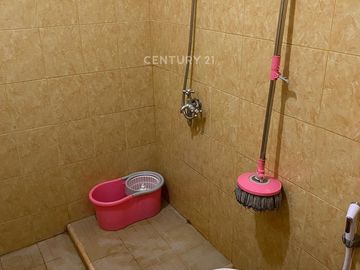 Dijual Rumah Hook Harga Menarik Di Veteran Bintaro