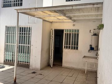 CASA EN VENTA EN PASEO DE LAS ARBOLEDAS SLP